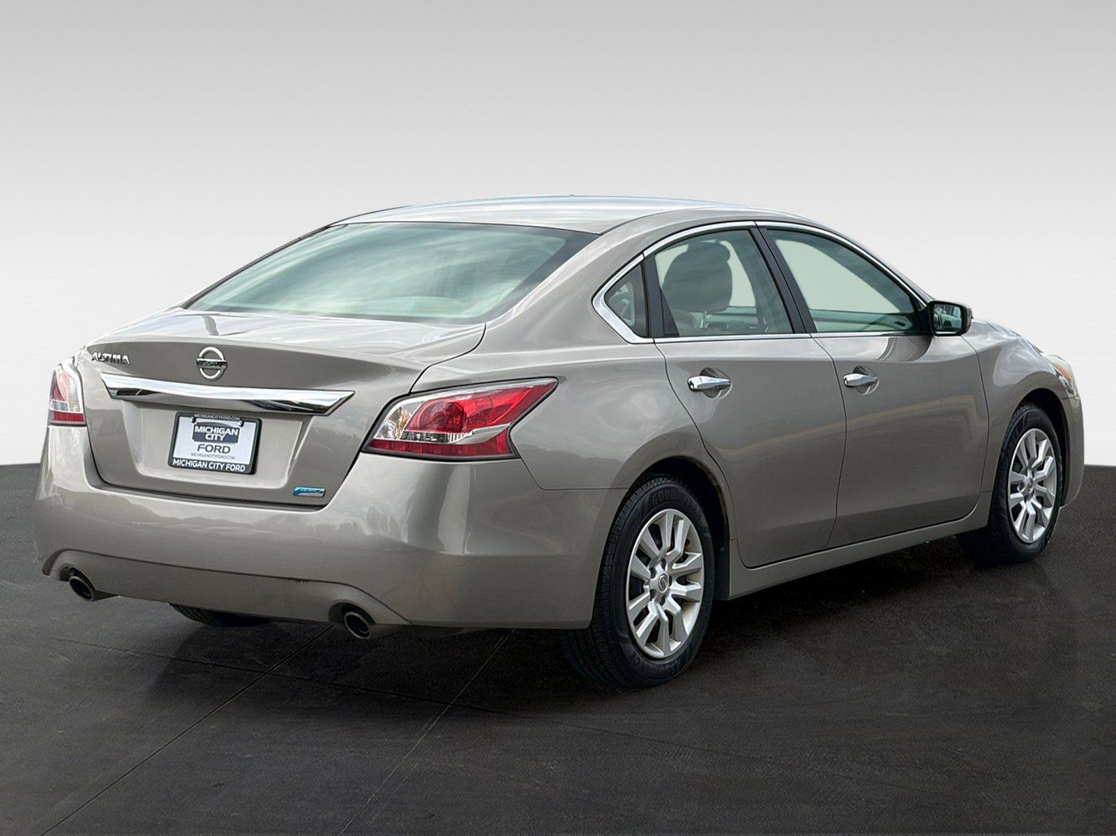 Used 2014 Nissan Altima 2.5 FWD image 5