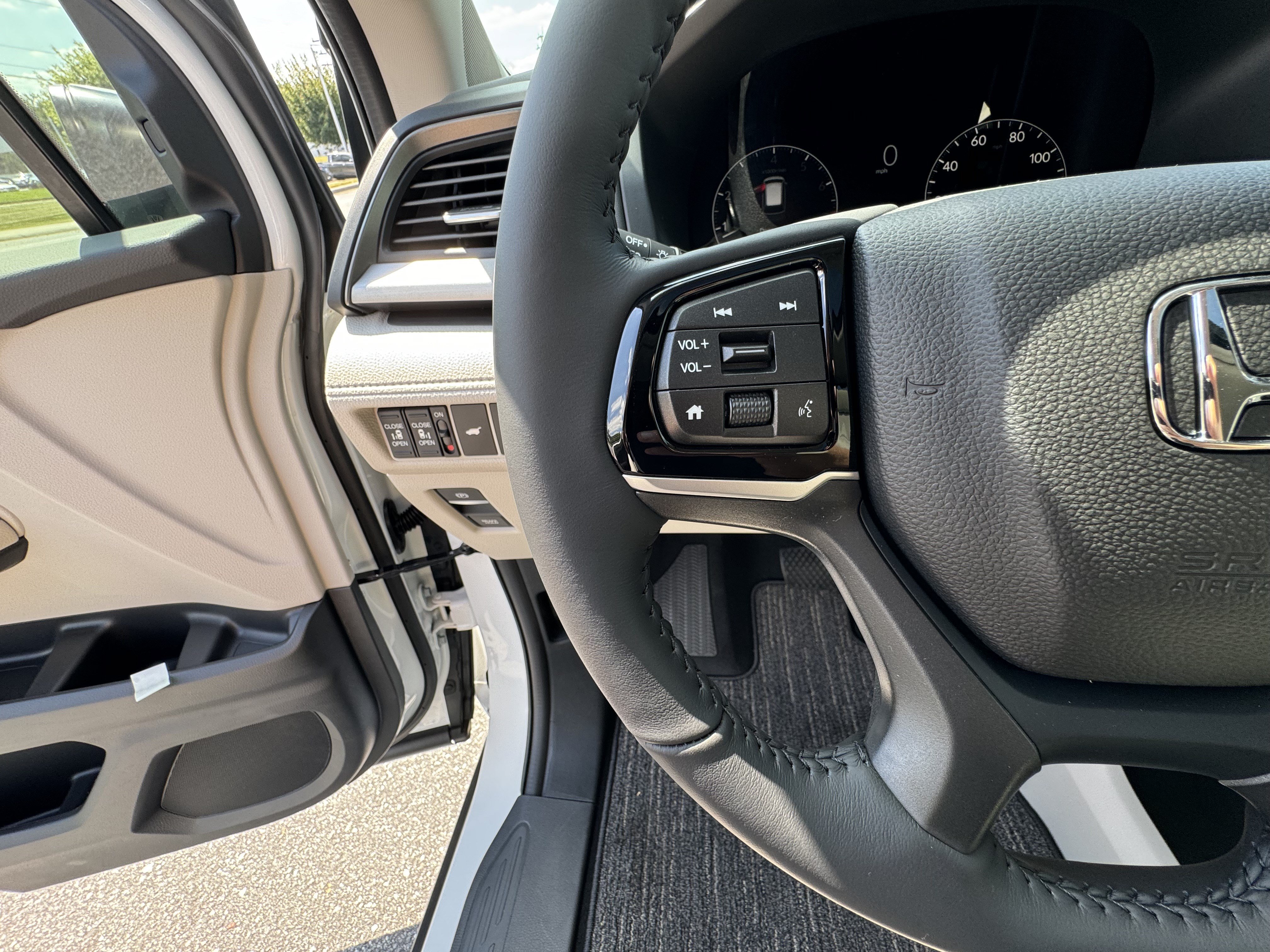 New 2027 Honda Odyssey EX-L image 25