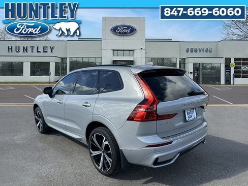 Used 2022 Volvo XC60 T8 R-Design w/ Advanced Package image 6