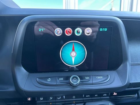 Used 2017 Chevrolet Camaro SS image 17