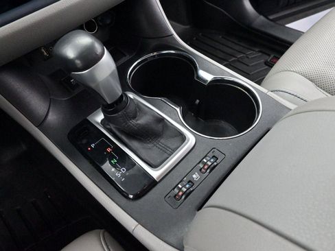 Used 2016 Toyota Highlander Limited Platinum image 26