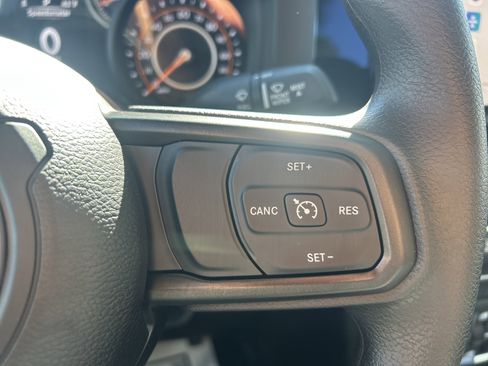 New 2026 Jeep Gladiator Sport image 18