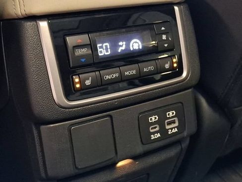 Used 2023 Subaru Ascent Limited w/ Technology Package AWD/4WD image 12