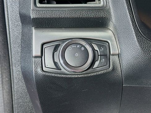 Used 2019 Ford Explorer XLT FWD image 10