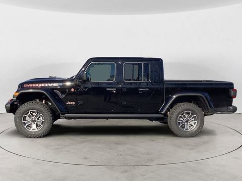New 2026 Jeep Gladiator Mojave image 2