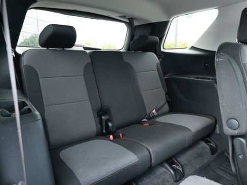 Used 2018 Chevrolet Traverse LT FWD image 31