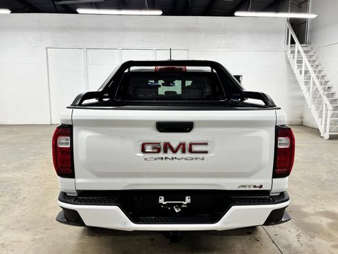 Used 2025 GMC Canyon AT4 w/ Nightfall Edition AWD/4WD image 6