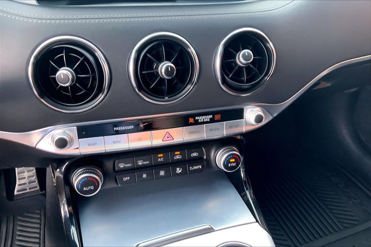 Used 2023 Kia Stinger GT2 RWD image 35