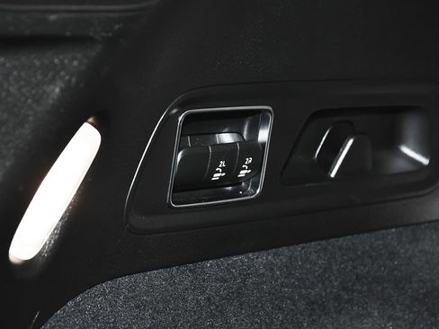 Used 2022 Mercedes-Benz GLS 450 4MATIC w/ AMG Line Exterior image 72