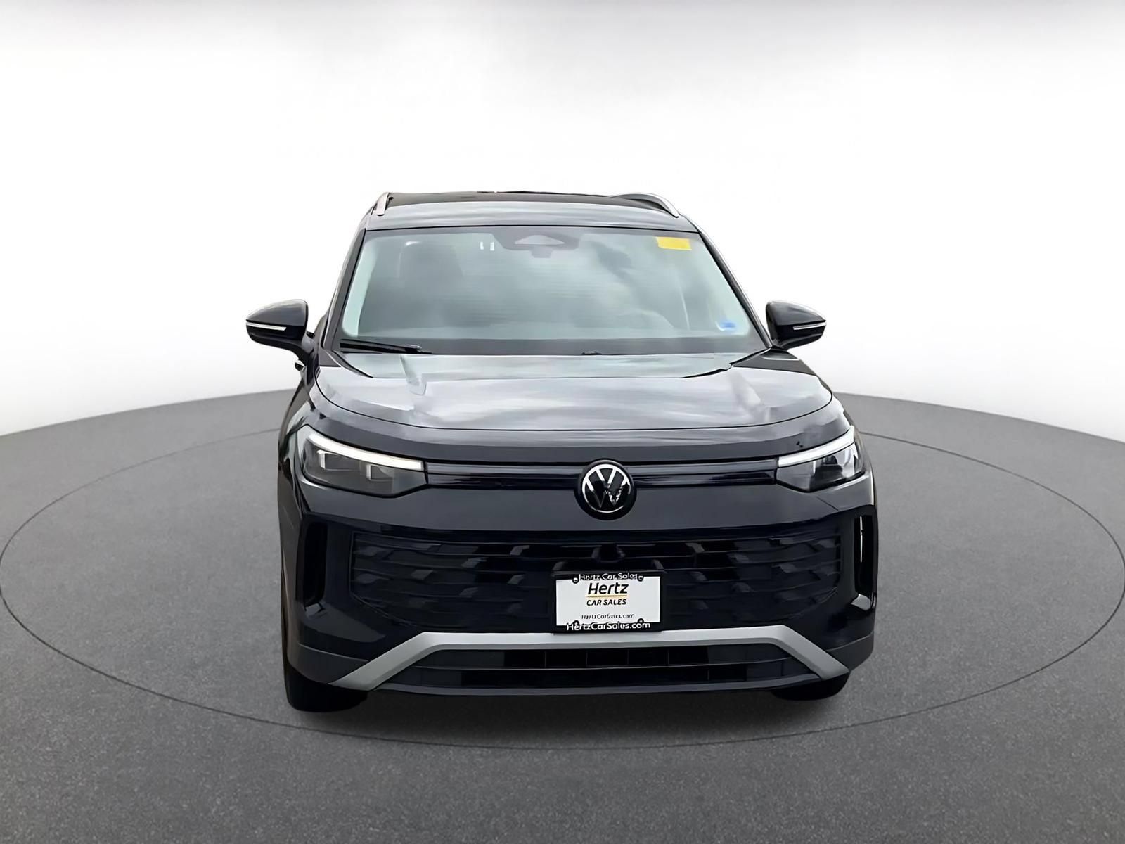 Used 2026 Volkswagen Tiguan SE AWD/4WD image 4