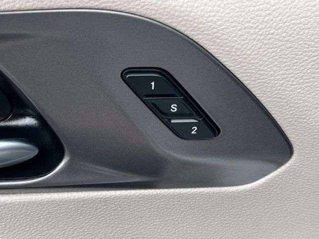 Used 2024 Chrysler Pacifica Touring-L w/ Road Tripper Package FWD image 18