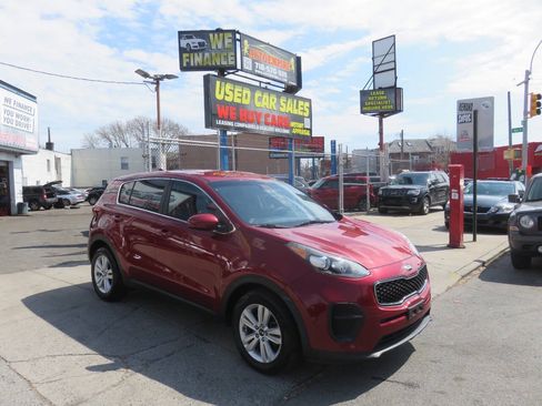 Used 2017 Kia Sportage LX FWD image 3