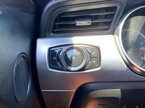 Used 2021 Ford Mustang Premium RWD image 28