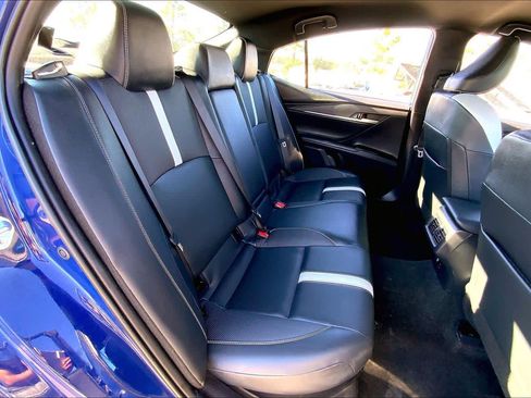 Certified 2025 Toyota Camry SE image 19