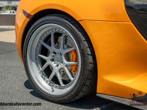 Used 2012 McLaren MP4-12C Coupe RWD image 35