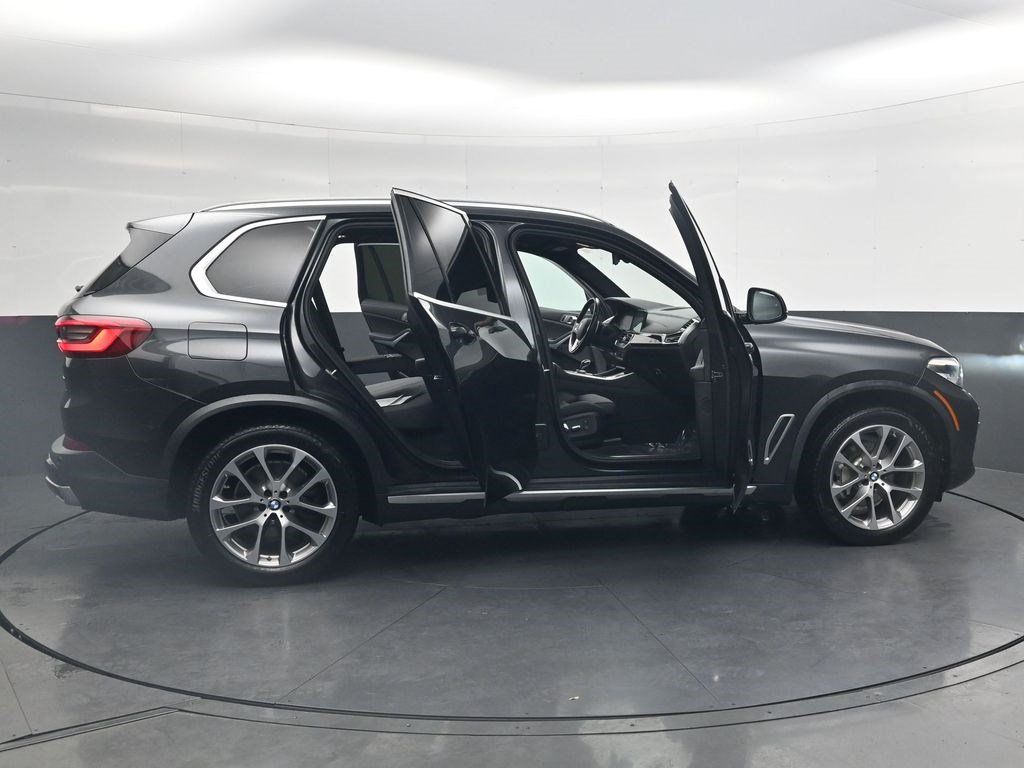 Used 2019 BMW X5 xDrive40i w/ Premium Package 2 AWD/4WD image 40