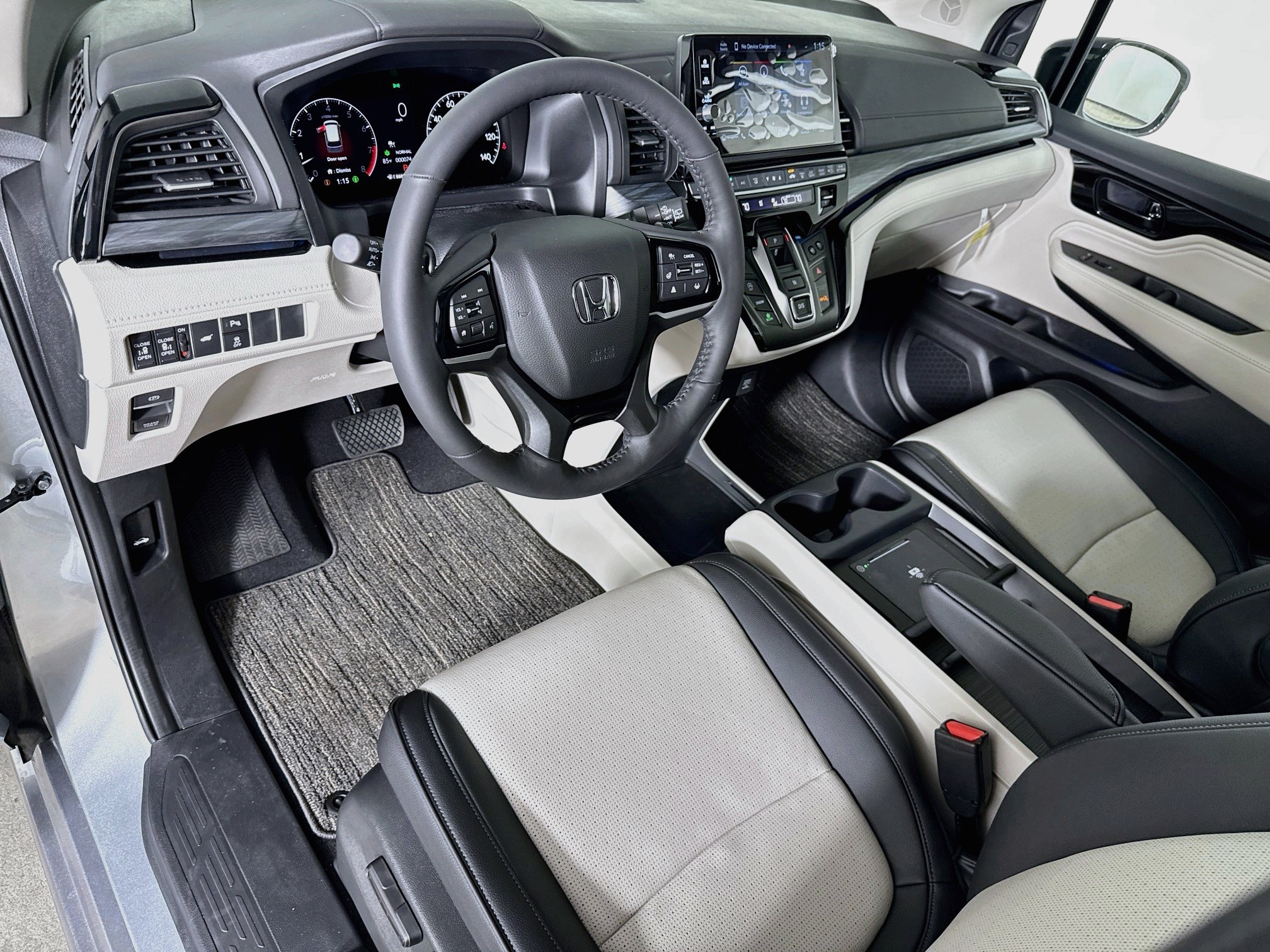 New 2026 Honda Odyssey Elite image 8