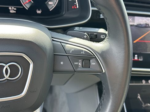 Used 2024 Audi Q7 Premium Plus image 19