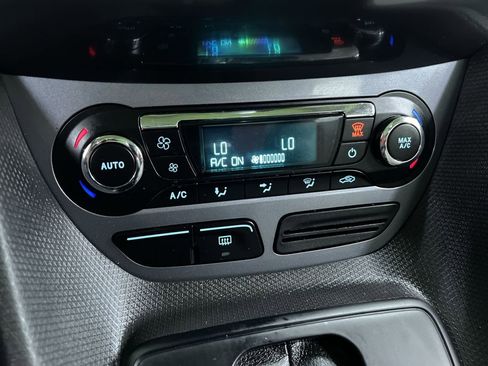 Used 2014 Ford Transit Connect Titanium FWD image 22