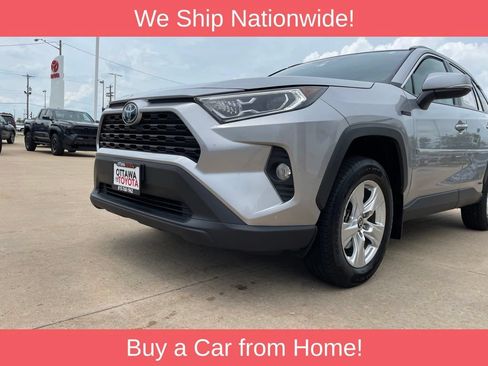 Used 2021 Toyota RAV4 XLE w/ Convenience Package AWD/4WD image 17