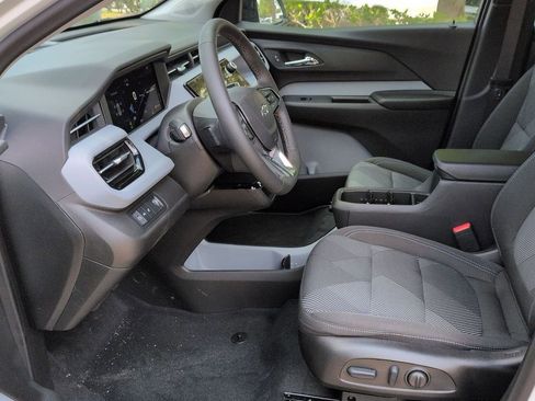 New 2027 Chevrolet Bolt LT w/ Comfort Package FWD image 20