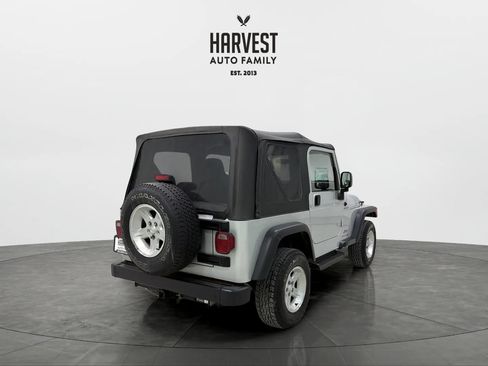 Used 2004 Jeep Wrangler 4WD w/ Dual Top Group image 6