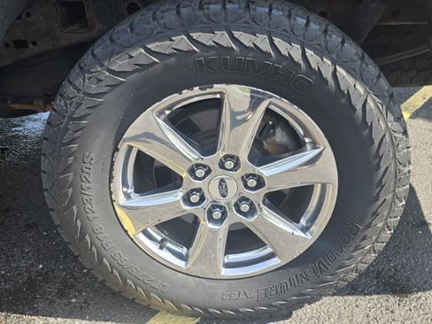 Used 2018 Ford F150 XLT w/ Equipment Group 302A Luxury AWD/4WD image 15