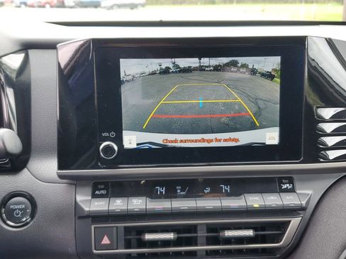 Used 2025 Toyota Camry LE FWD image 22