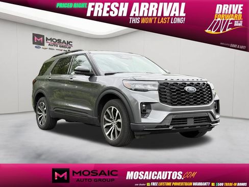Used 2025 Ford Explorer ST-Line AWD/4WD image 1