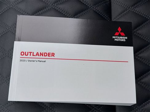 Used 2023 Mitsubishi Outlander SEL 40th Anniversary image 50