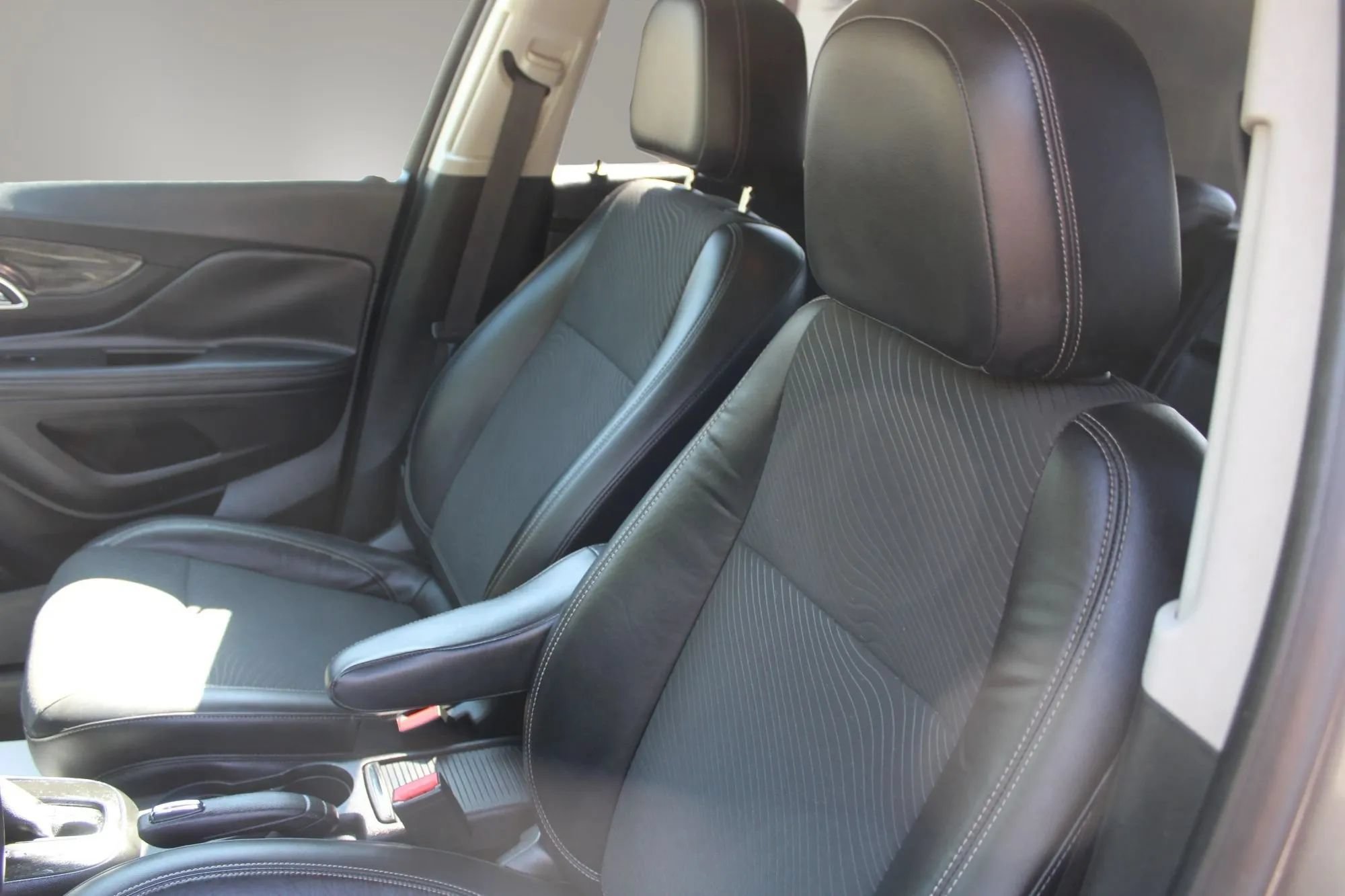 Used 2013 Buick Encore Convenience AWD/4WD image 15