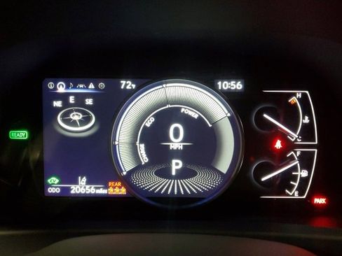 Used 2024 Lexus UX 250h AWD w/ Premium Package image 14