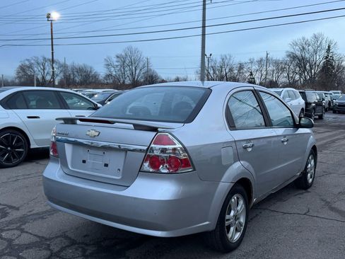 Used 2009 Chevrolet Aveo LT image 5