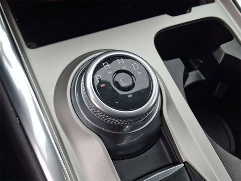 Certified 2022 Ford Explorer XLT w/ Equipment Group 202A image 12