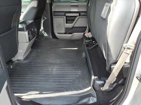 Used 2018 Ford F150 XLT w/ Equipment Group 302A Luxury image 13