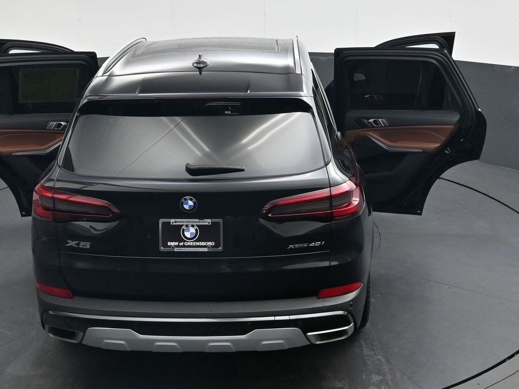 Used 2023 BMW X5 xDrive40i AWD/4WD image 44