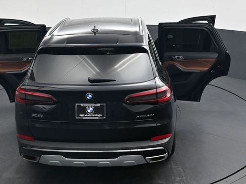Used 2023 BMW X5 xDrive40i AWD/4WD image 44