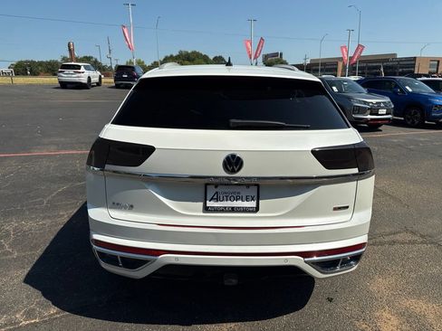 Used 2022 Volkswagen Atlas Cross Sport SEL R-Line AWD/4WD image 7