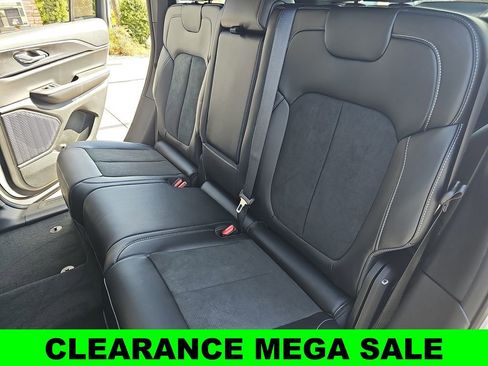 New 2025 Jeep Grand Cherokee Altitude image 14