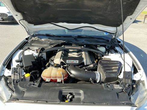 Used 2016 Ford Mustang GT Premium w/ Equipment Group 401A RWD image 20