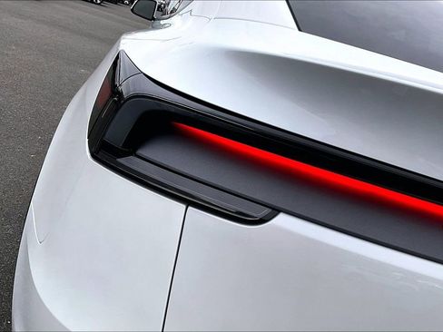 Used 2026 Tesla Model Y AWD image 29