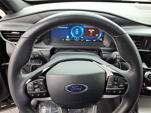 Used 2022 Ford Explorer ST w/ Equipment Group 401A image 21