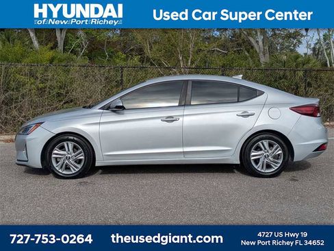 Used 2019 Hyundai Elantra SEL image 2