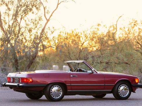 Used 1989 Mercedes-Benz 560 SL image 34