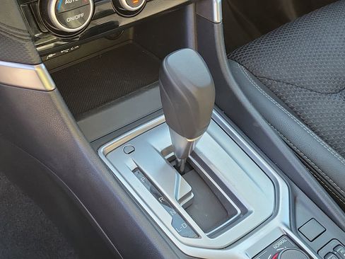 Used 2020 Subaru Forester Premium image 27