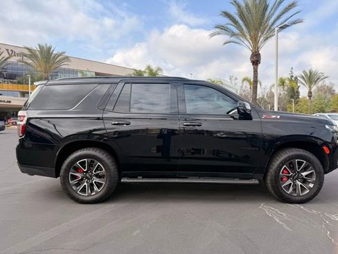 Used 2022 Chevrolet Tahoe Z71 w/ Luxury Package AWD/4WD image 5