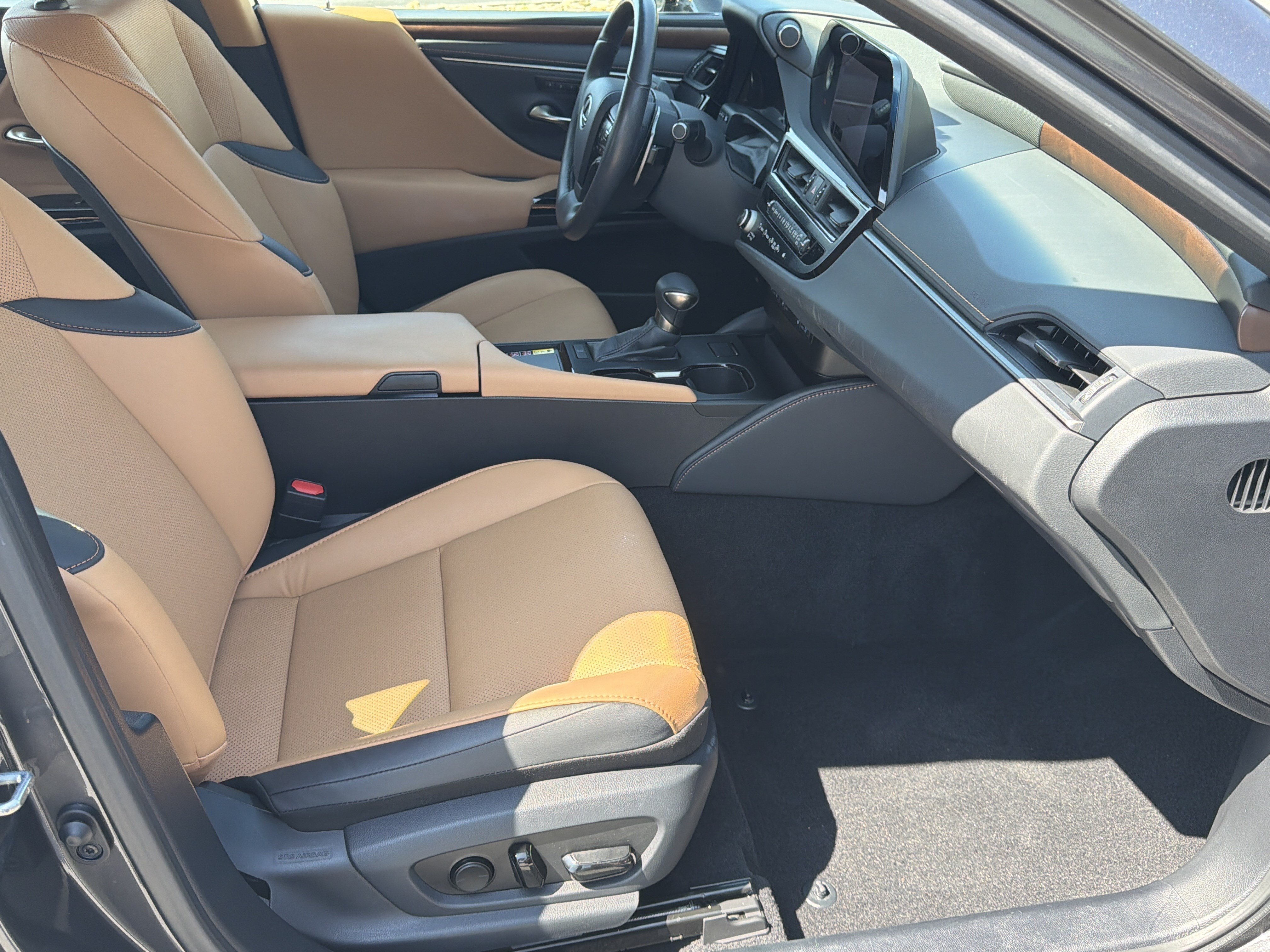 Used 2024 Lexus ES 350 w/ Premium Package FWD image 16