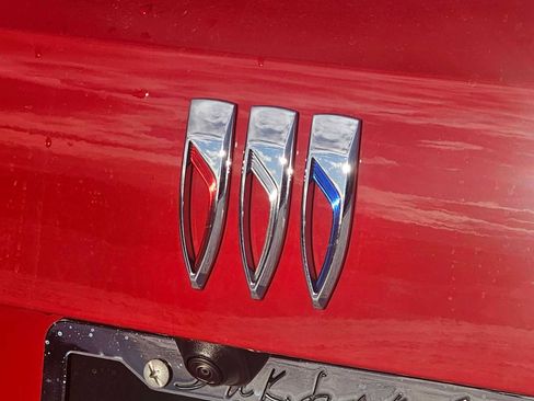 New 2025 Buick Envision Avenir image 14