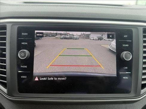 Certified 2020 Volkswagen Atlas Cross Sport SE image 18