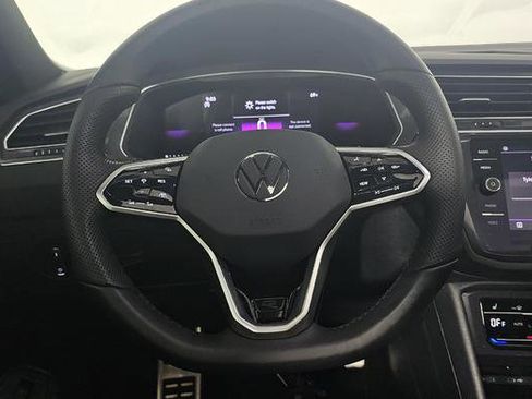 Used 2024 Volkswagen Tiguan SE R-Line w/ MDO Package, Three-Row image 9
